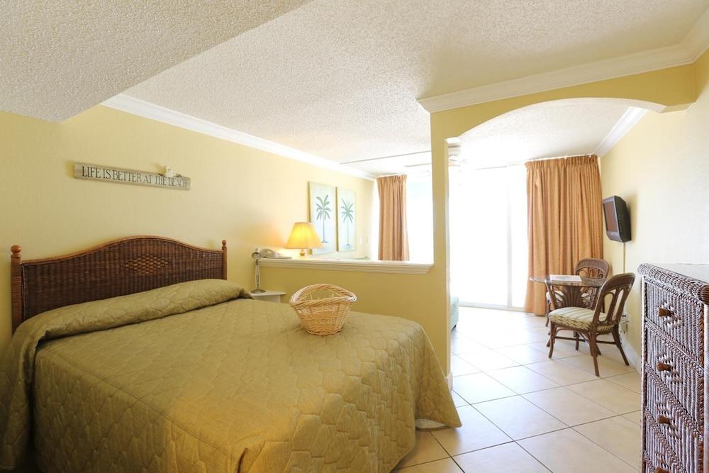 Barefoot Beach Club St. Pete Beach Extérieur photo