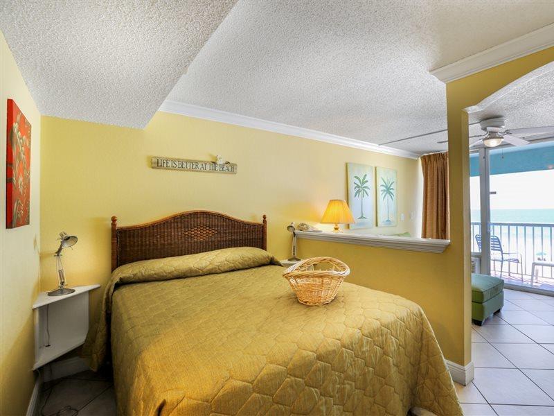 Barefoot Beach Club St. Pete Beach Extérieur photo
