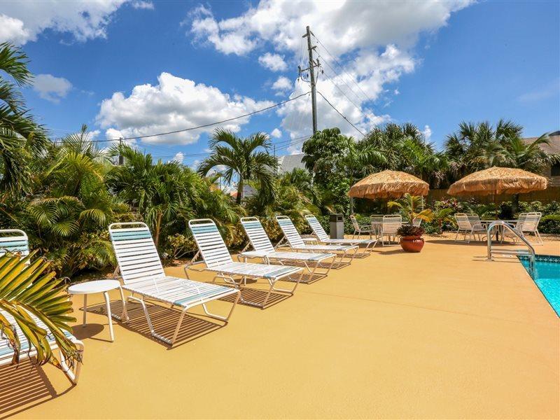Barefoot Beach Club St. Pete Beach Extérieur photo