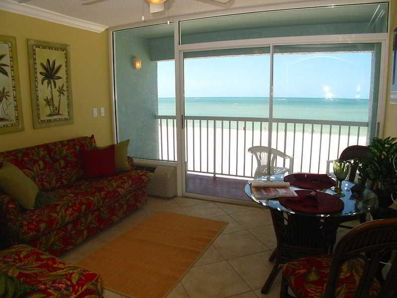 Barefoot Beach Club St. Pete Beach Extérieur photo